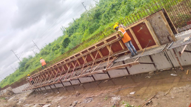 Holstic Technoengineers Private Limited || Construction || Infrastructure || One Elevated and one At Grade station viz. Ecopark and Metro City holistic Technoengineers private limited 12 1024x576