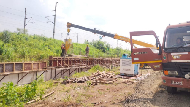 Holstic Technoengineers Private Limited || Construction || Infrastructure || One Elevated and one At Grade station viz. Ecopark and Metro City holistic Technoengineers private limited 18 1024x577